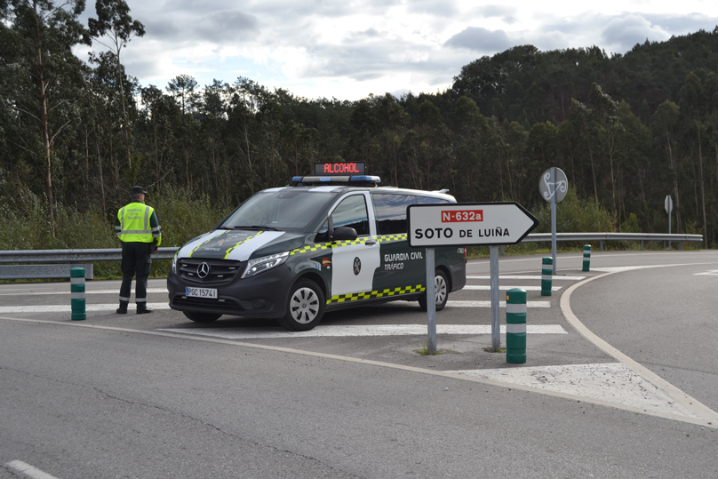 Comandancia de Oviedo: La Guardia Civil investiga por un delito contra la Seguridad Vial a un conductor que quintuplicaba la tasa de alcoholemia.