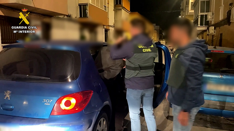 Comandancia de Sevilla. Detenido un pedófilo en Sevilla por posesión y distribución de pornografía infantil