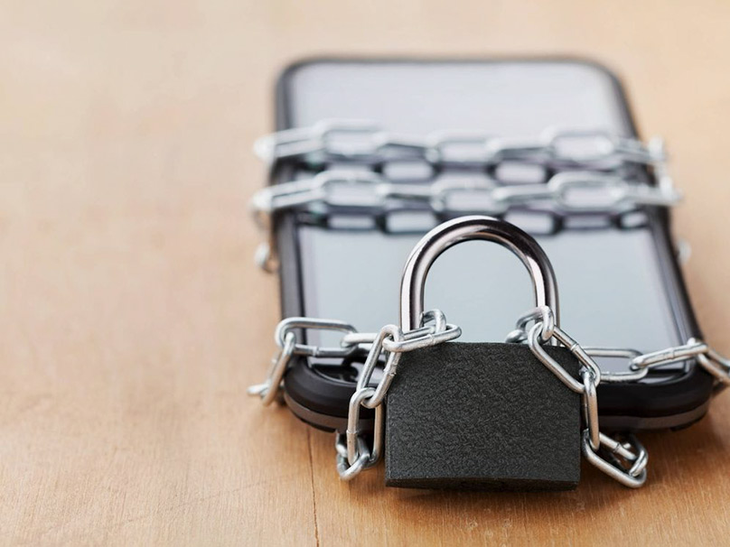 El truco de la Guardia Civil para proteger tu móvil en caso de robo