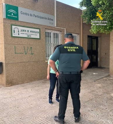 Comandancia de Almería. La Guardia Civil investiga en Vícar a una mujer por un delito de estafa contra personas vulnerables