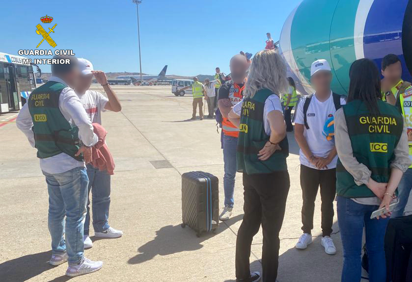 Comandancia de Lugo. La Guardia Civil desarticula una organización que explotaba a víctimas de nacionalidad colombiana llegando a utilizar sicarios para amenazarlas