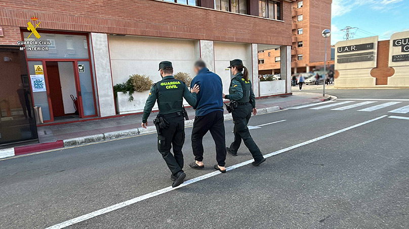 Comandancia de La Rioja. La Guardia Civil detiene a un hombre por agredir sexualmente y retener a una peregrina en el Camino de Santiago