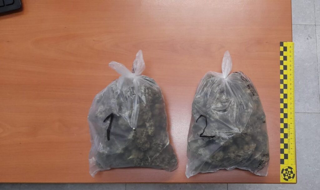 La Guardia Civil detiene a un hombre por un delito contra la salud pública en Cala Millor
