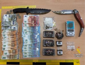 La Guardia Civil desactiva un punto de venta de drogas en la localidad de San Roque