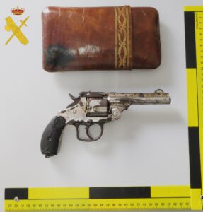 La Guardia Civil de Albox desmantela un cultivo de marihuana y detiene a un hombre por supuesto tráfico de drogas y tenencia ilícita de armas