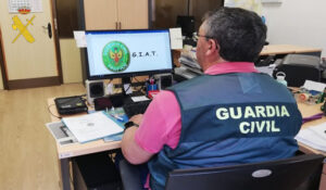 La Guardia Civil de Teruel procede a la detención de un conductor que se encontraba requisitoriado por un Juzgado de lo Penal de Valencia