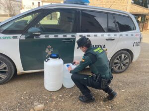 Guardia Civil detiene a una persona por dos delitos de robo con fuerza de productos fitosanitarios e investiga a otra por un delito de receptación ocurridos en la Comarca del Cinca Medio