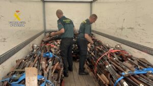 La Guardia Civil ha procedido a la destrucción de 2559 armas depositadas en las Intervenciones de Armas y Explosivos de la provincia de Santa Cruz de Tenerife