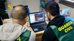 Detenido un ciber-depredador sexual en la provincia de Cáceres, que embaucaba a menores para obtener contenidos pornográficos
