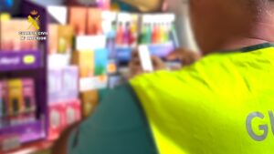 Intervenidos en Tenerife 1.138 vapeadores ilegales que pueden suponer un riesgo para la salud de la población