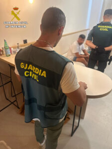 La Guardia Civil ha desmantelado un grupo criminal dedicado al hurto de relojes de lujo