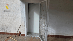 La Guardia Civil detiene a dos individuos por el robo en una vivienda de Huétor Vega