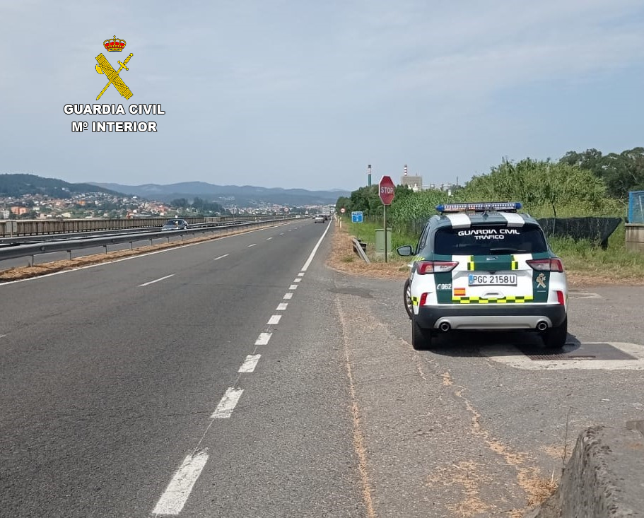 La Guardia Civil investiga al conductor de un vehículo por un delito ...
