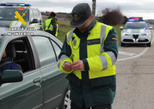 La Guardia Civil destapa una suplantación de identidad en las pruebas teóricas de la DGT