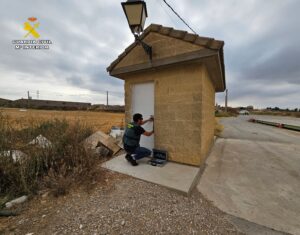 Guardia Civil detiene a dos personas por cinco delitos de robos con fuerza en cuatro básculas y un lavadero ocurridos en la comarca de Los Monegros