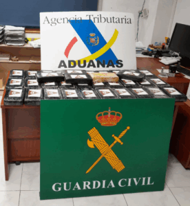 Aprehendidos 40 kilos de cocaína en un contenedor en el puerto de Marín