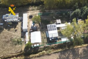 La Guardia Civil pone a disposición judicial a dos personas por edificar ilegalmente 240 m2 en suelo rústico