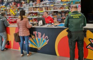 Retirados más de 4.000 artículos de pirotecnia que iban a ser vendidos ilegalmente en establecimientos comerciales