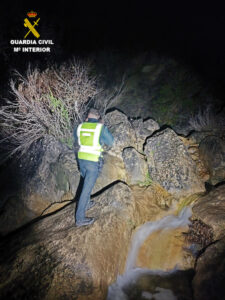 La Guardia Civil rescata a dos senderistas extravíados en “La Ruta del Picayo”.