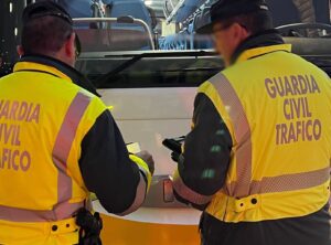 La Guardia Civil investiga a un conductor que acudió en su vehículo a un examen para recuperar el permiso de conducir