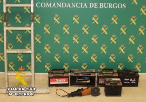 La Guardia Civil recupera baterías y herramienta varia sustraídas horas antes de una vivienda