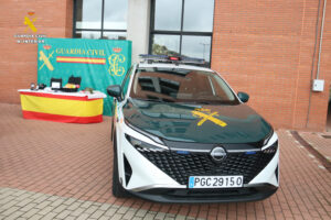 La Guardia Civil de Salamanca incorpora diez vehículos patrulla cardioprotegidos