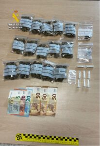 La Guardia Civil detiene a una persona en Tarifa por tráfico de drogas al menudeo
