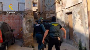 La Guardia Civil de Teruel desarticula una organización criminal, dos puntos de venta de droga y detiene a 7 personas en el Bajo Aragón
