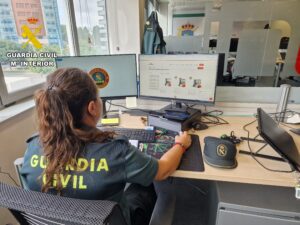 La Guardia Civil esclarece un delito de estafa con el método Business Email Compromise (BEC)