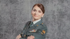 La mirada más íntima de Lucía Llano, la voz de los tricornios veteranos: «El honor y la valentía son parte de tu ser»