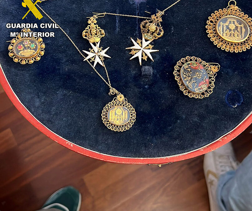 Comandancia de Baleares. Recuperadas las joyas, el dinero y efectos catalogados como Bienes de Interés Cultural sustraídos en el Museo del Santuari de Lluc