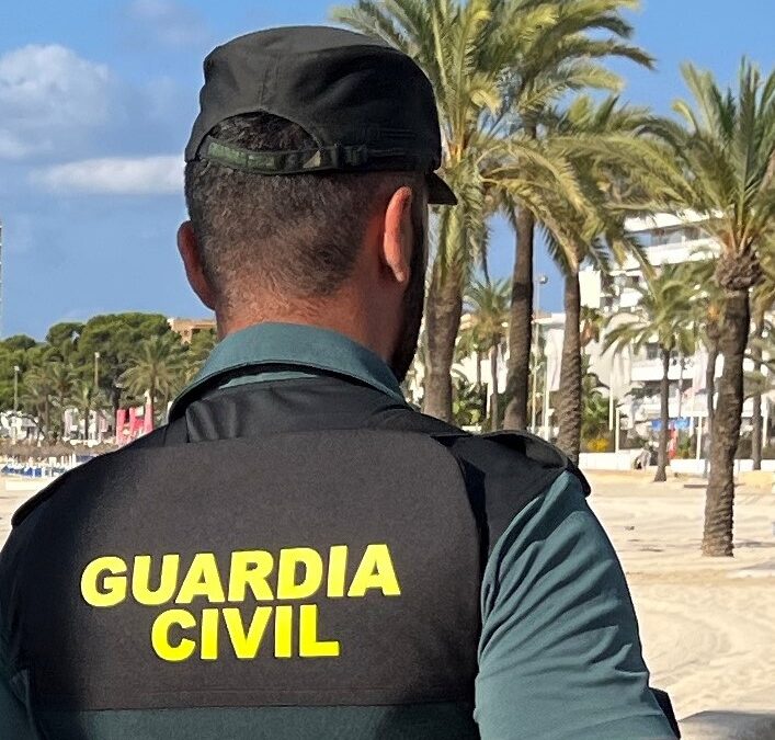La Guardia Civil junto con Policía Local de Alcudia detienen al autor de un delito de robo con violencia en Alcudia
