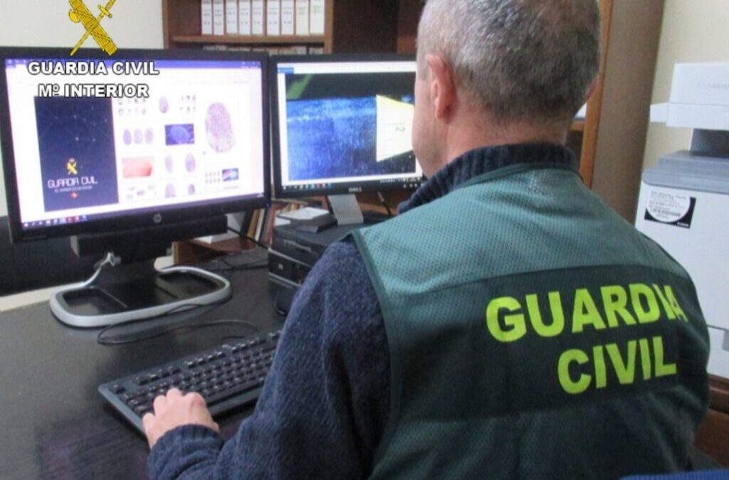La Guardia Civil detiene a una persona con una orden de búsqueda, detención e ingreso en prisión por narcotráfico