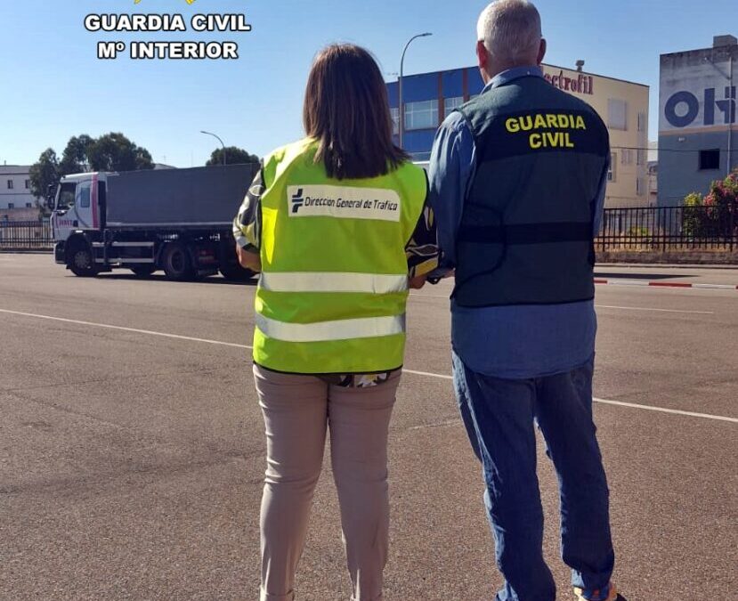 Sorprendida cuando suplantaba a otra persona en el examen de obtención del permiso de conducción
