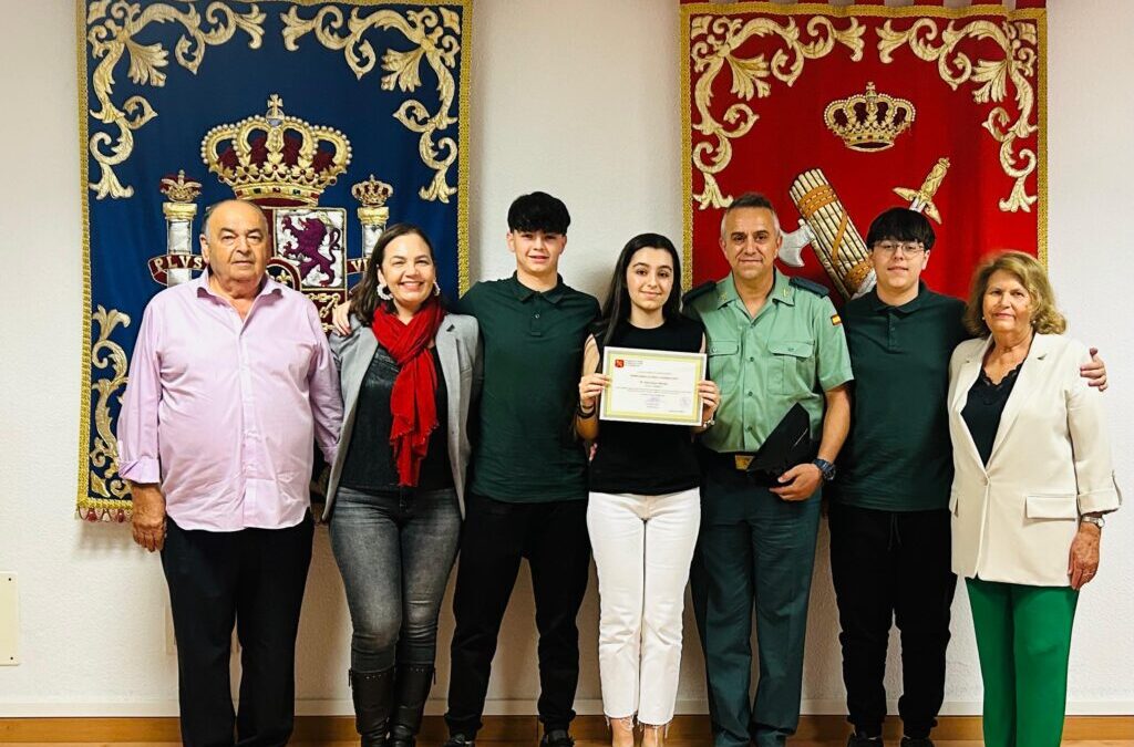 La Hermandad de Amigos del Benemérito Cuerpo de la Guardia Civil (HABeCu) hace entrega del premio a la Excelencia Académica para hijos del Cuerpo de la Guardia Civil