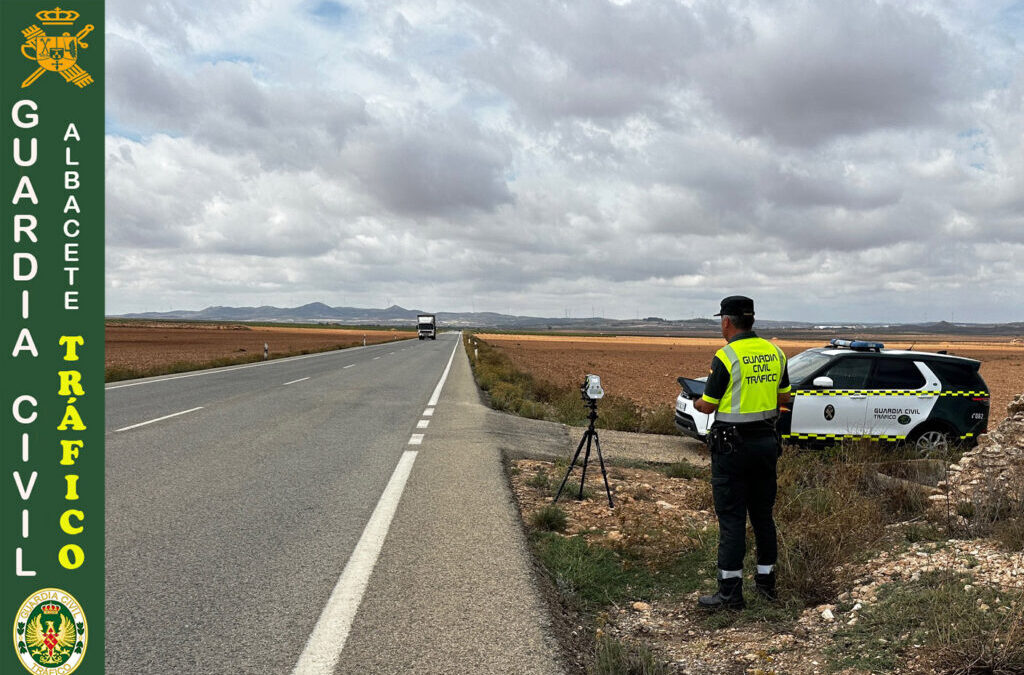 La Guardia Civil de Albacete investiga al conductor de un turismo por circular a una velocidad notoriamente superior a la permitida