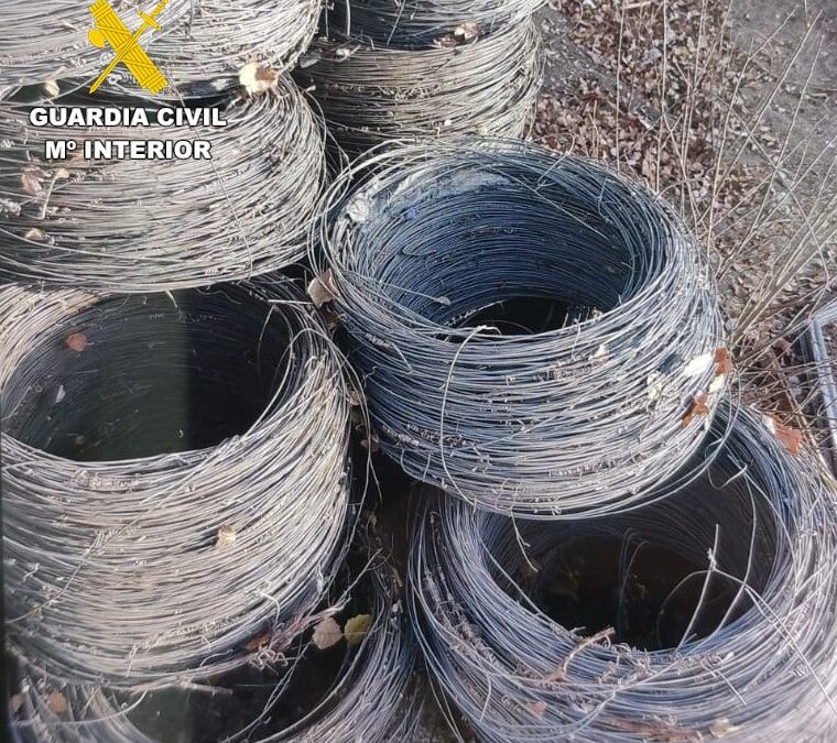 La Guardia Civil de Albacete detiene a una persona e investiga a otra por el  hurto de 1.000 kilos de alambre