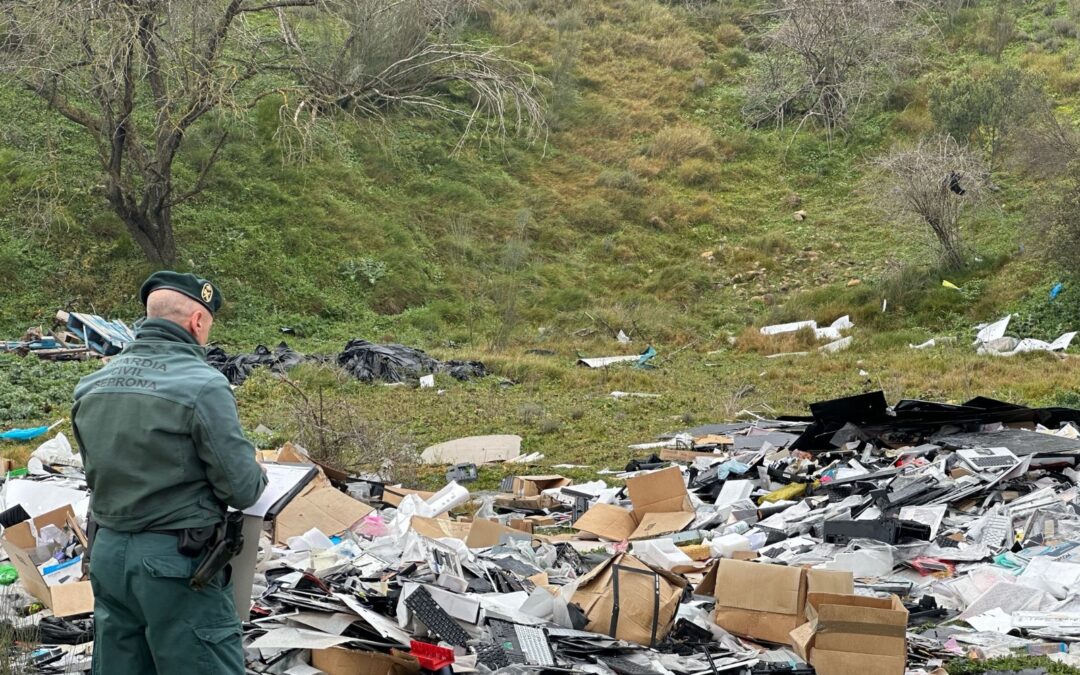 Guardia Civil localiza al autor de un vertido de residuos electrónicos de grandes dimensiones en Lodosa
