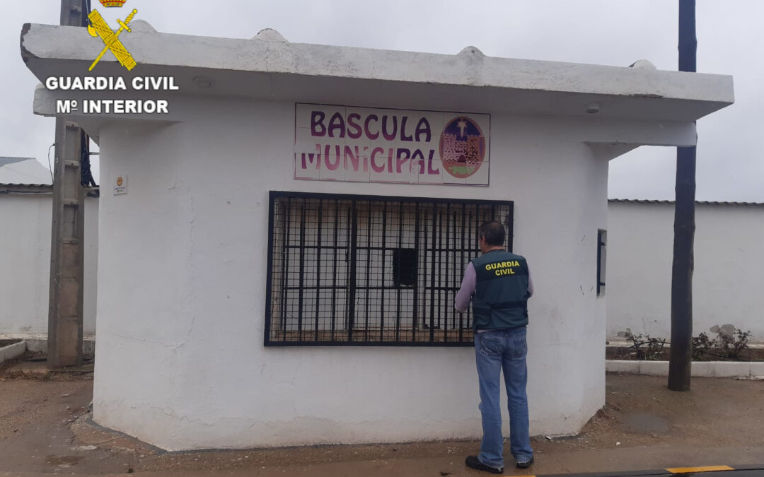 La Guardia Civil detiene a una persona e investiga a otras dos por ocho robos con fuerza en las cosas