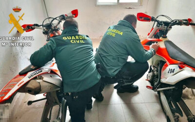 Comandancia de Badajoz: La Guardia Civil recupera en Badajoz dos motocicletas de alta gama sustraídas en Málaga cuando iban rumbo a Portugal